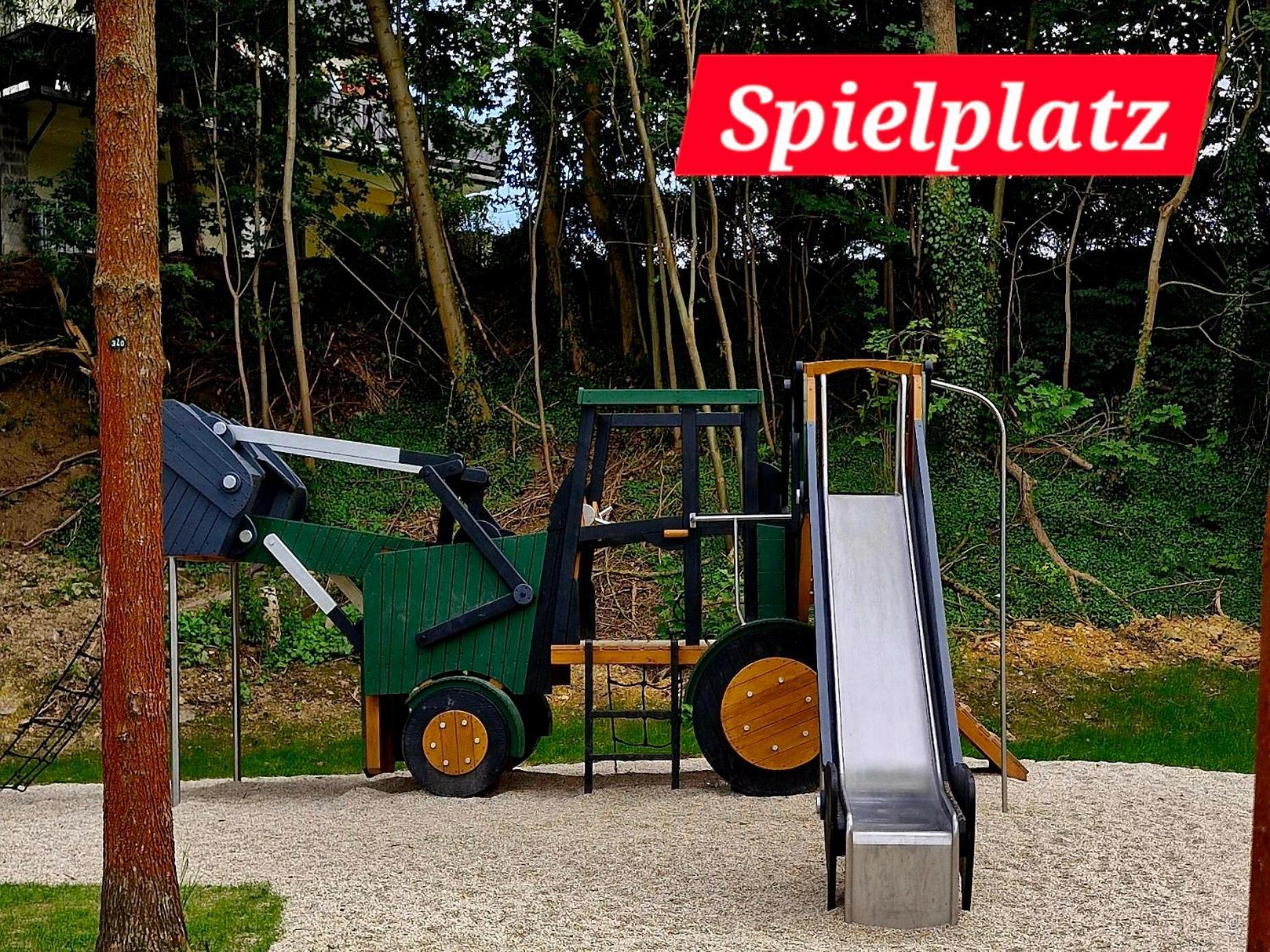 Ferienwohnung "Blick Mylau" - Naehe Freizeitpark Plohn & Weltgroesster Ziegelsteinbruecke Reichenbach im Vogtland Buitenkant foto